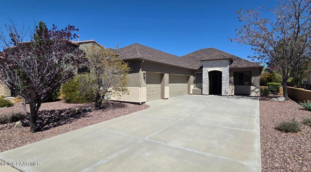 Photo of 7022 E Lynx Wagon Road, Prescott Valley, AZ 86314 (MLS # 1080898)