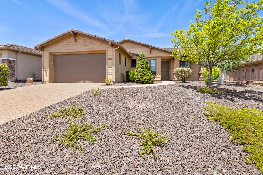 Photo of 1227 Sarafina Drive, Prescott, AZ 86301 (MLS # 1082263)