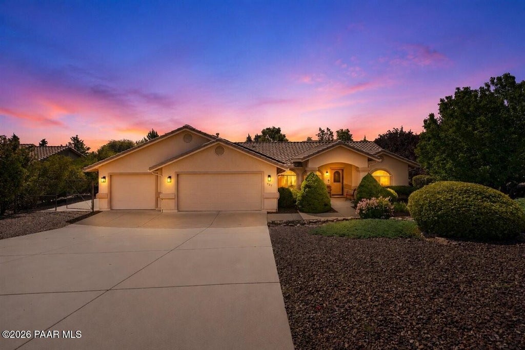 Photo of 737 Peppermint Way, Prescott, AZ 86305 (MLS # 1084330)