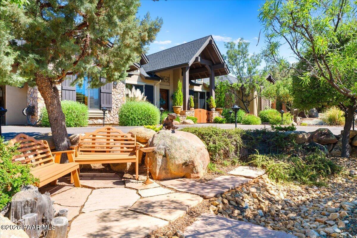 1389 Ridgewood Drive