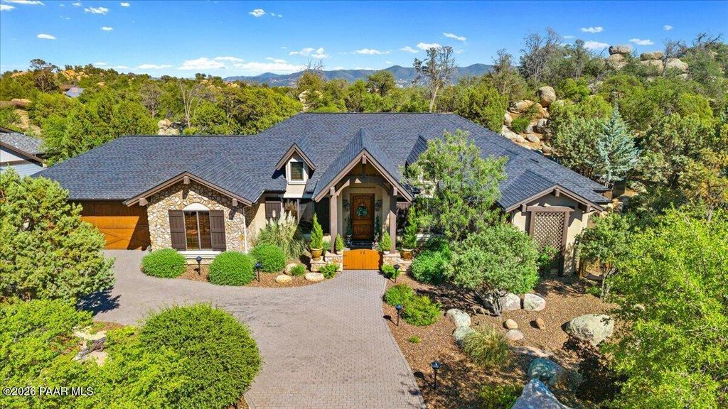 Photo of 1389 Ridgewood Drive, Prescott, AZ 86305 (MLS # 1082081)