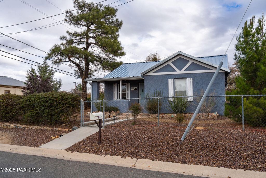 Photo of 639 Dameron Drive, Prescott, AZ 86301 (MLS # 1078130)