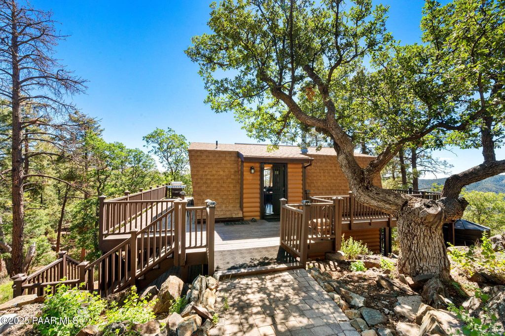 Photo of 3880 E Refuge Hideout Road, Prescott, AZ 86303 (MLS # 1080546)