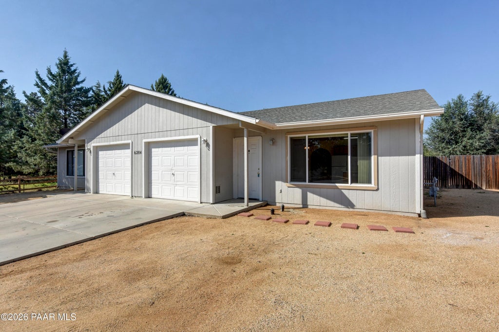 Photo of 6284 N Buckboard Drive #B, Prescott Valley, AZ 86314 (MLS # 1086043)