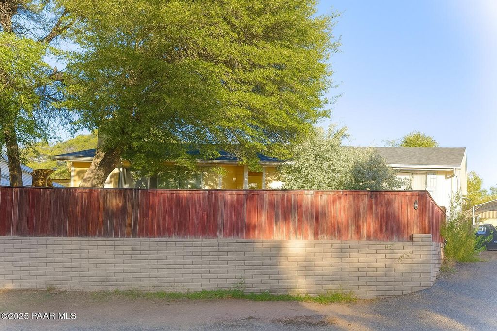 Photo of 1503 Northside Drive, Prescott, AZ 86301 (MLS # 1077516)