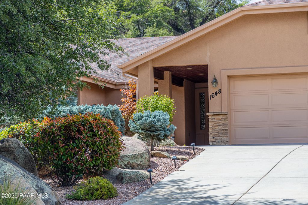 Photo of 1648 Morning Stone Drive, Prescott, AZ 86305 (MLS # 1076810)