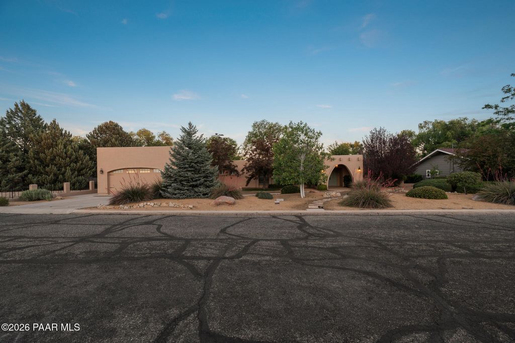 Photo of 7 Yolo Drive, Prescott, AZ 86301 (MLS # 1082209)
