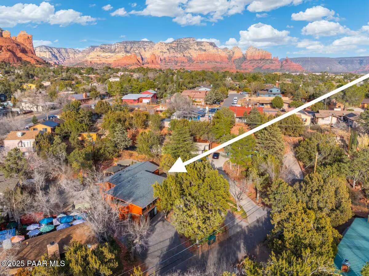 1960 Iris Lane Lane