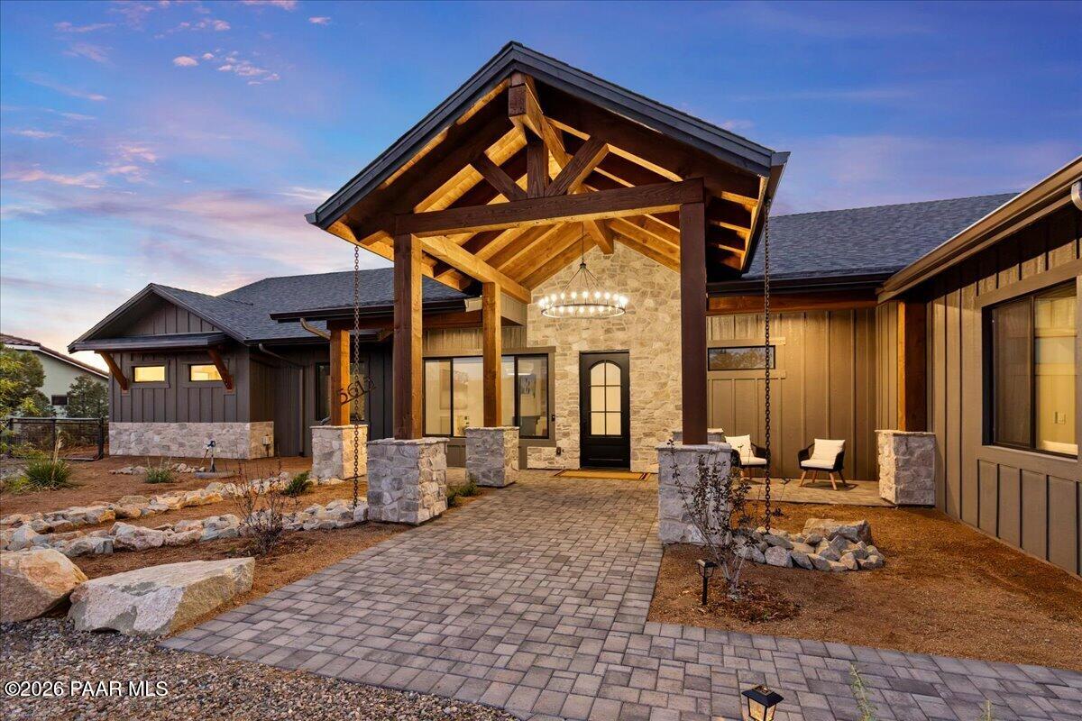 5615 W Deer Spring Place