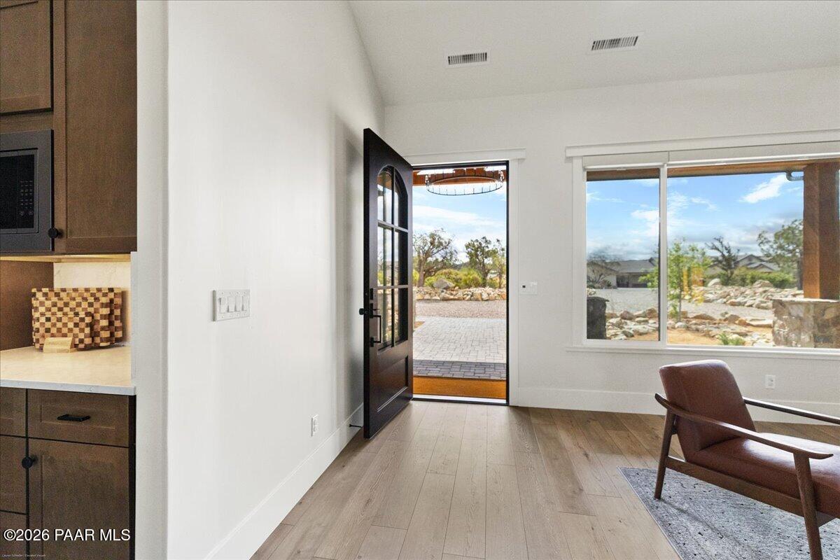 5615 W Deer Spring Place