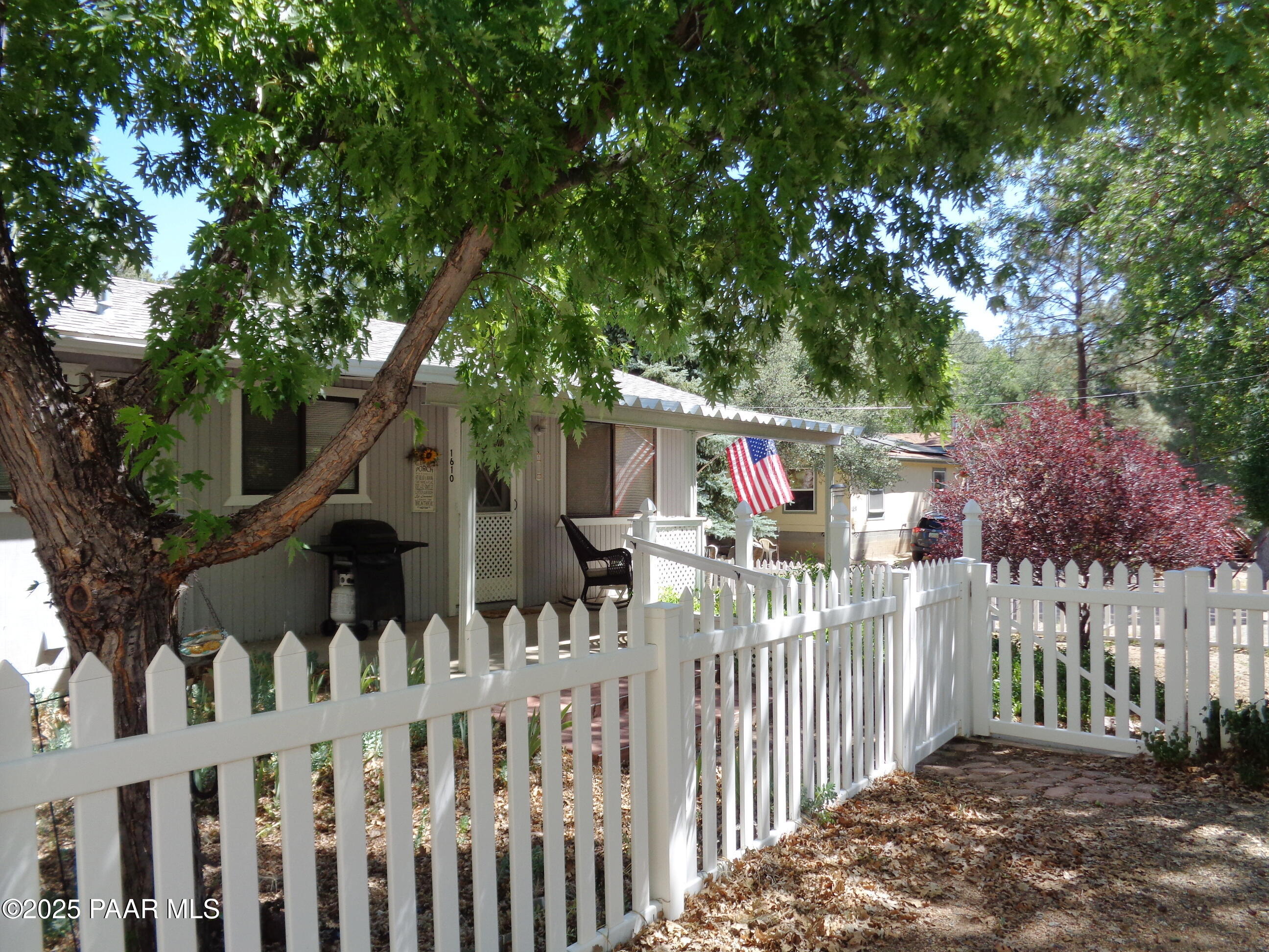 1610 W Pine Cone Way