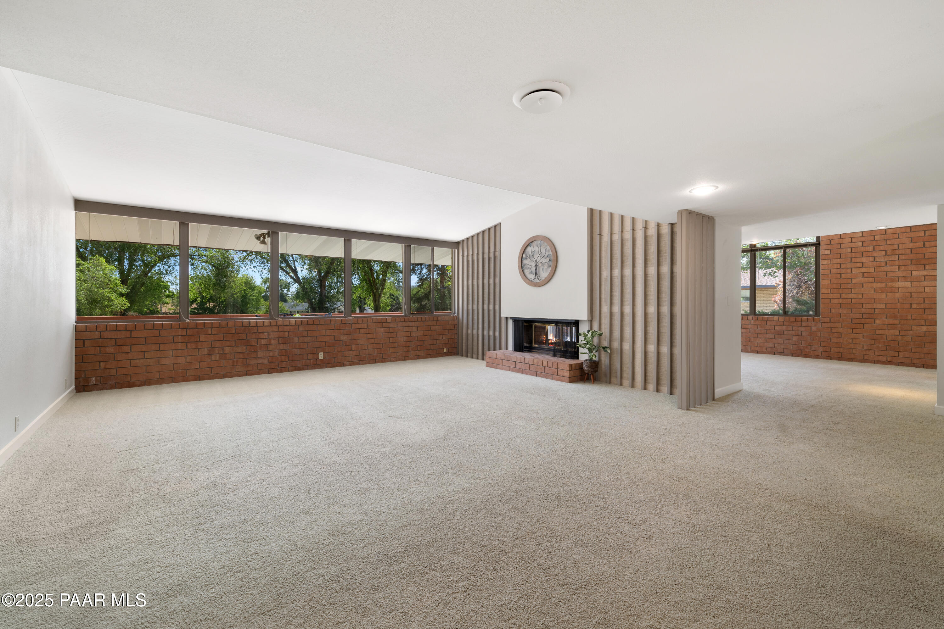 3 Walking Diamond Drive