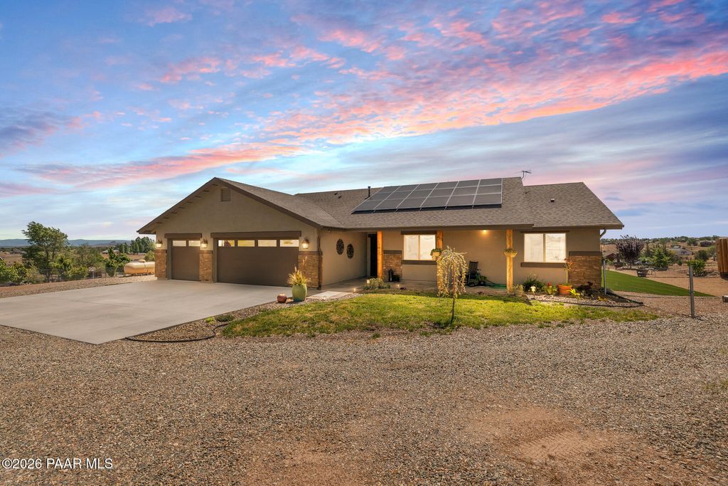 Photo of 1617 N Windmill Way, Chino Valley, AZ 86323 (MLS # 1082490)