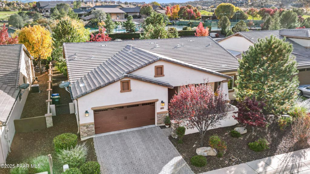 Photo of 407 Cabaret Street, Prescott, AZ 86301 (MLS # 1077590)