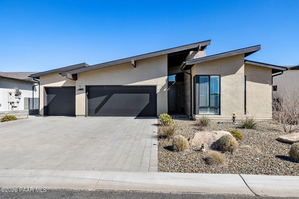 Photo of 4882 N Yorkshire Loop, Prescott Valley, AZ 86314 (MLS # 1080134)