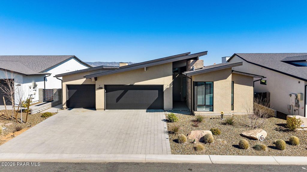 Photo of 4882 N Yorkshire Loop, Prescott Valley, AZ 86314 (MLS # 1080134)