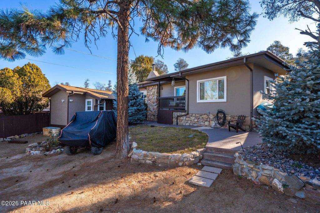 Photo of 2025 Willow Creek Road, Prescott, AZ 86301 (MLS # 1079374)