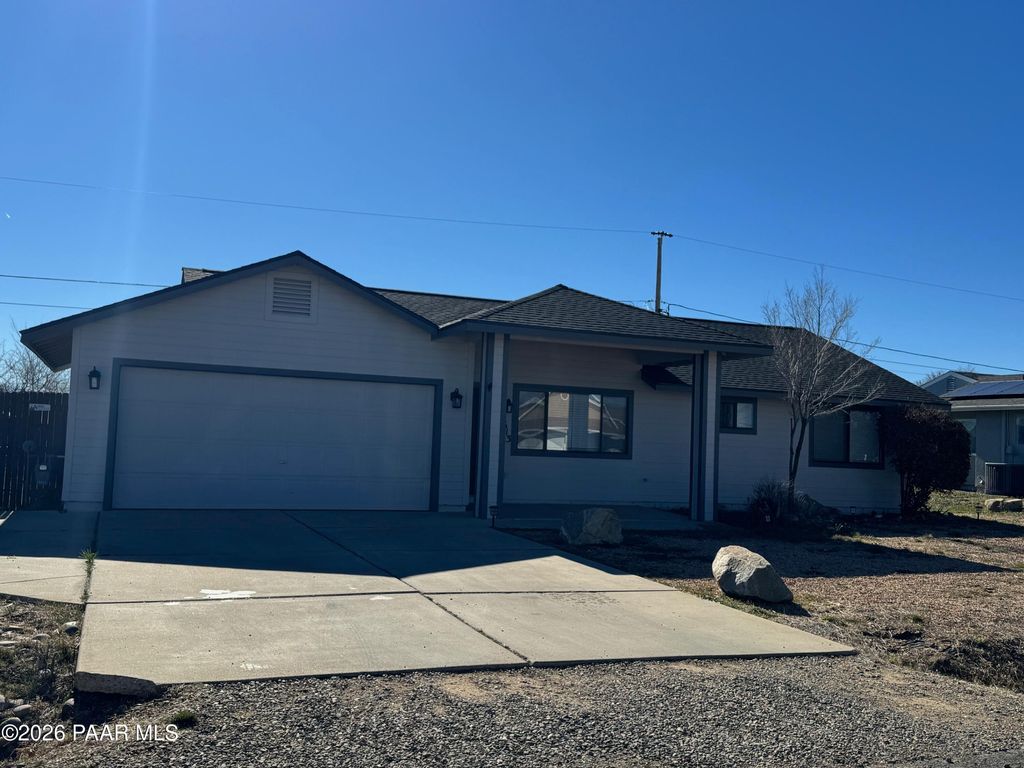Photo of 8613 E Hopi Drive, Prescott Valley, AZ 86314 (MLS # 1078823)