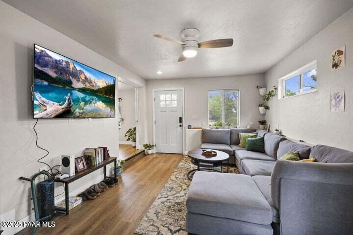 3091 Cedar Lane