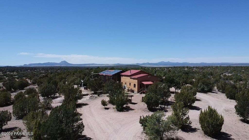 Photo of 2795 W Poppy Road, Ash Fork, AZ 86320 (MLS # 1080386)