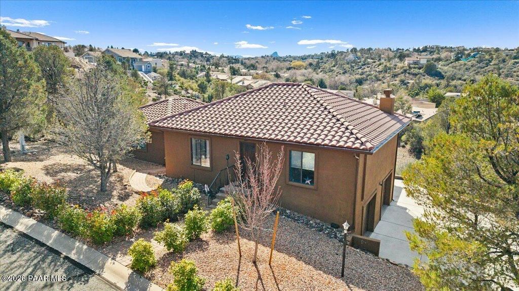 Photo of 2402 Desert Willow Drive, Prescott, AZ 86301 (MLS # 1079854)