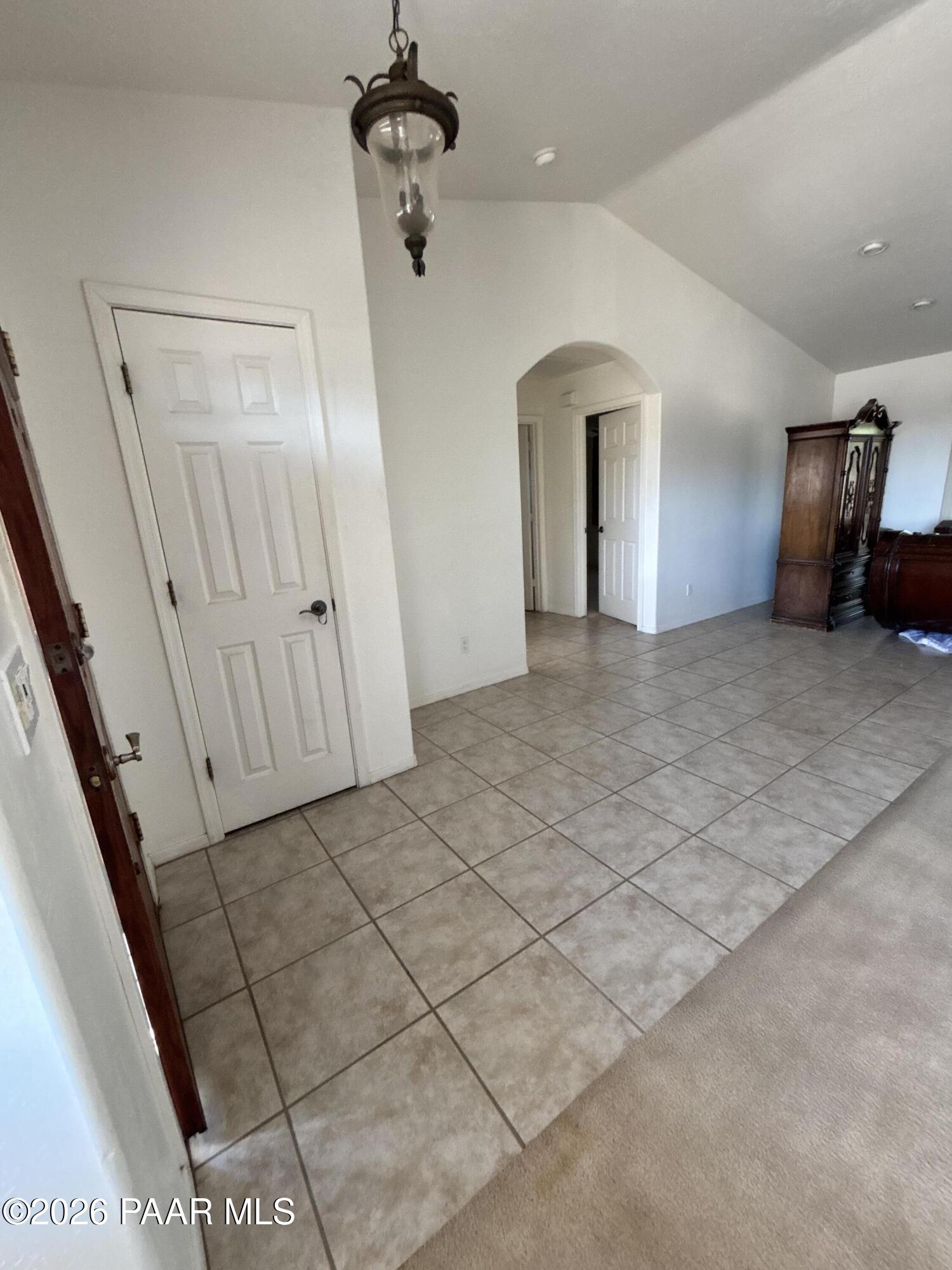526 Grove Lane