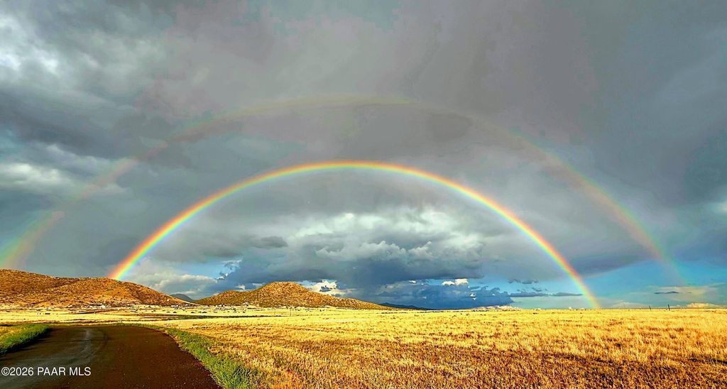 Photo of 10122 E Wishing Well Way, Prescott Valley, AZ 86315 (MLS # 1078778)