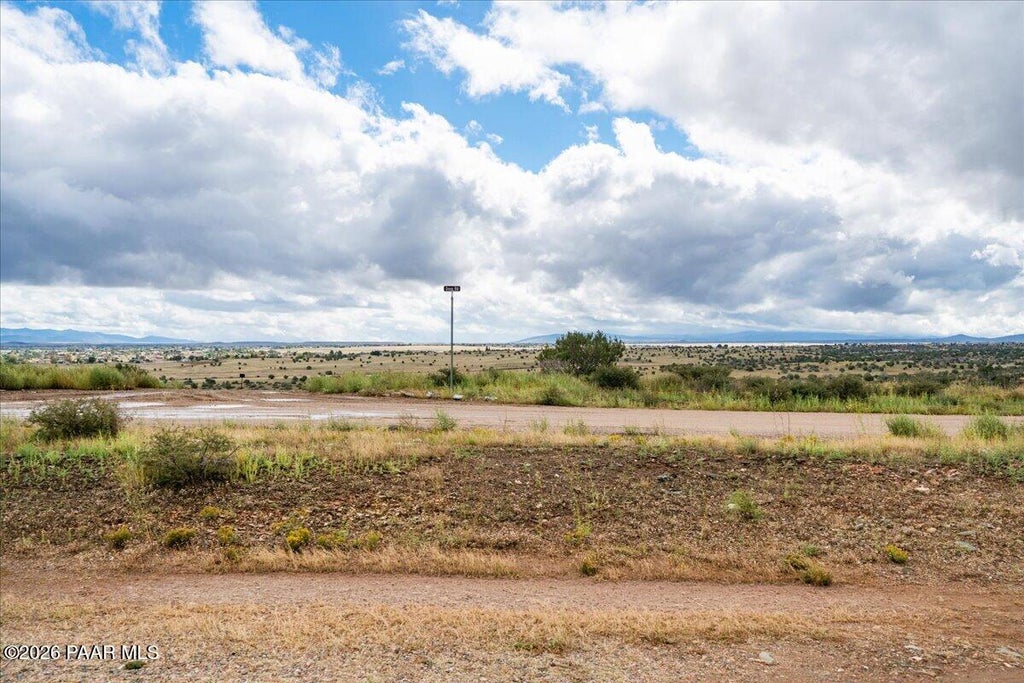 Photo of 3720 W Dove Road, Chino Valley, AZ 86323 (MLS # 1085714)