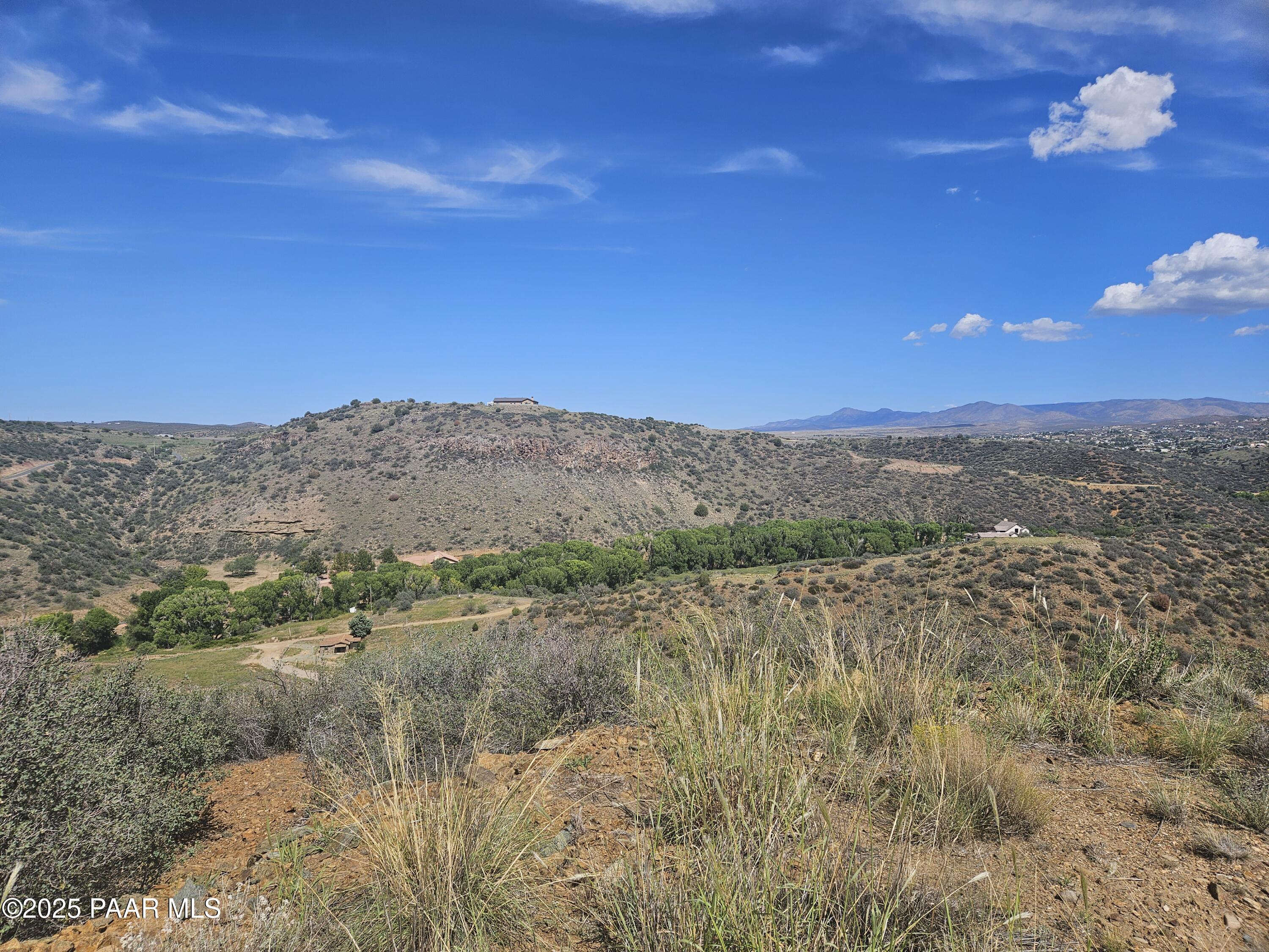 0 E Winding View Drive