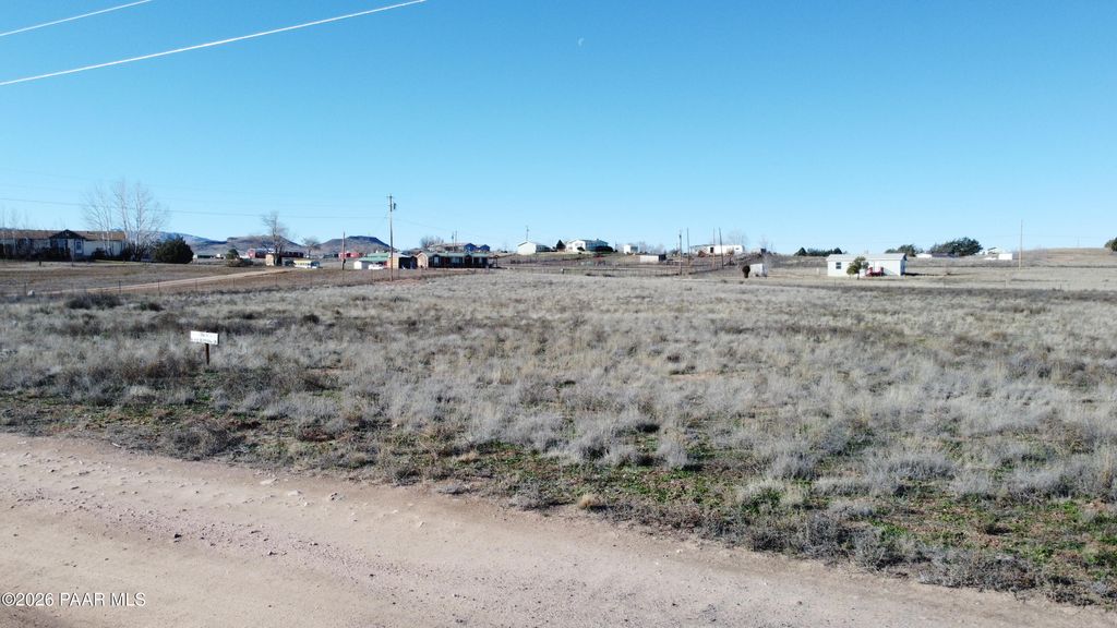 Photo of 150 S Apple Blossom Drive, Chino Valley, AZ 86323 (MLS # 1078658)