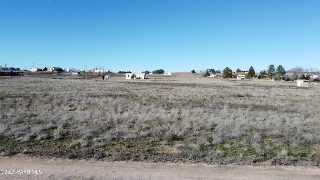 Photo of 150 S Apple Blossom Drive, Chino Valley, AZ 86323 (MLS # 1078658)