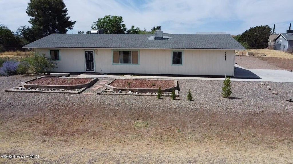 Photo of 20239 E Zaragoza Drive, Cordes Lakes, AZ 86333 (MLS # 1082677)