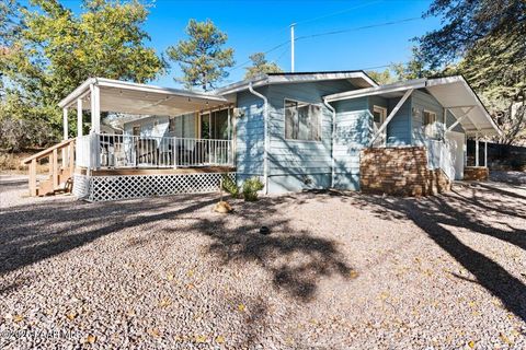 Photo of 1670 N Arrowhead Drive, Prescott, AZ 86305 (MLS # 1078086)