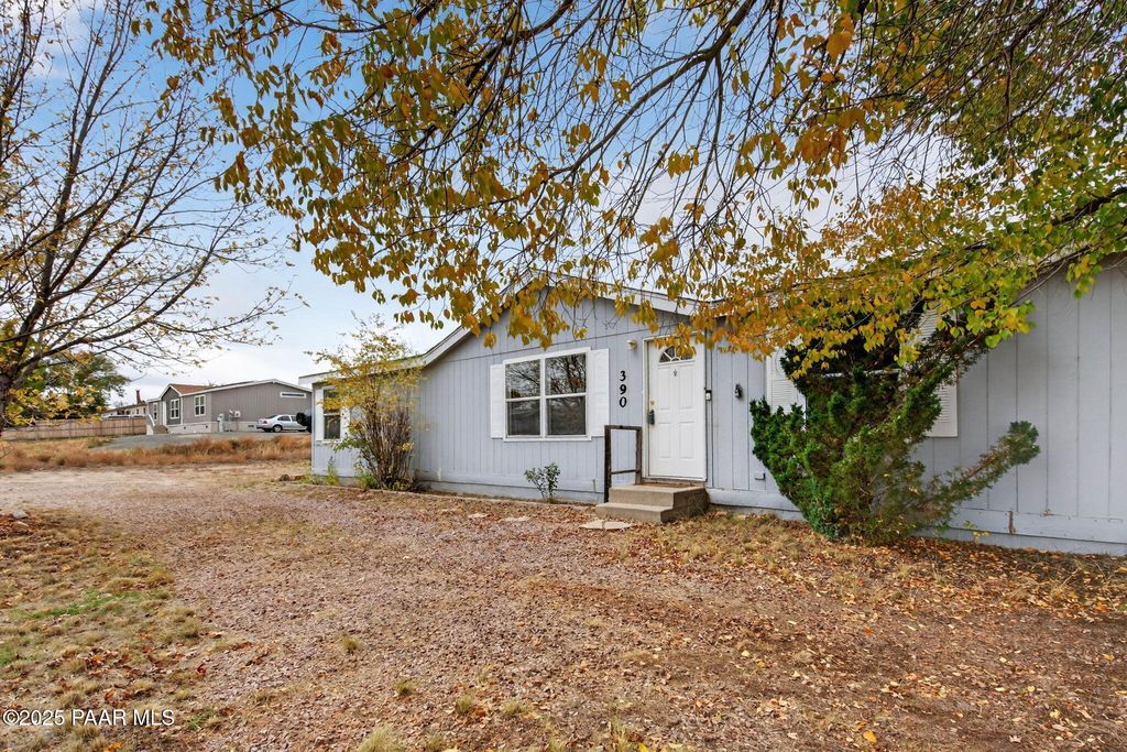 Photo of 390 Lobo Lane, Chino Valley, AZ 86323 (MLS # 1077717)