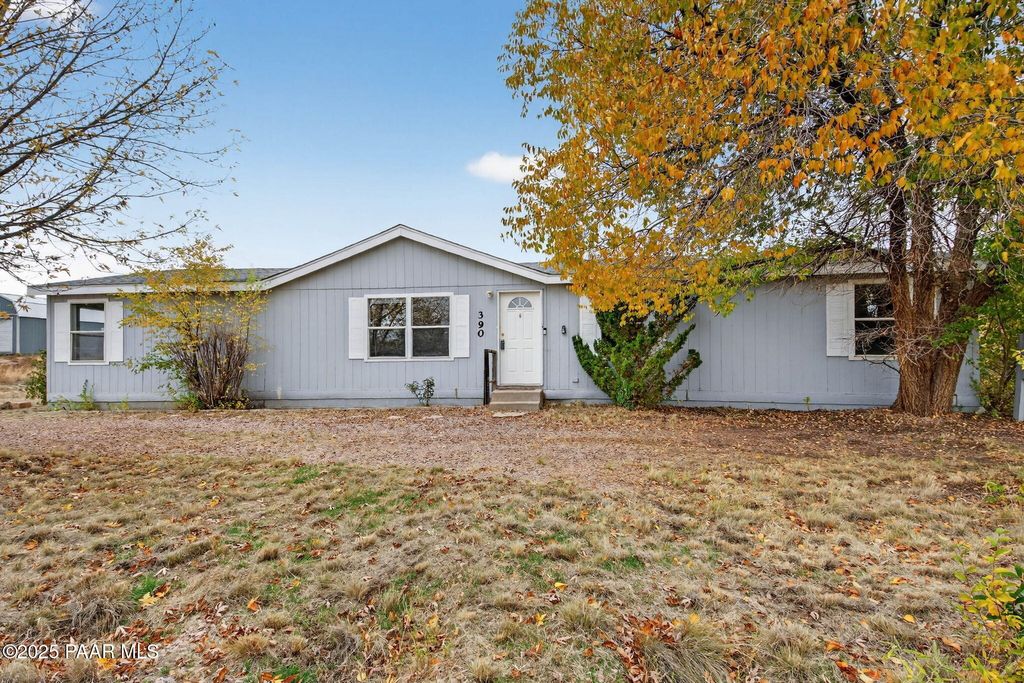 Photo of 390 Lobo Lane, Chino Valley, AZ 86323 (MLS # 1077717)