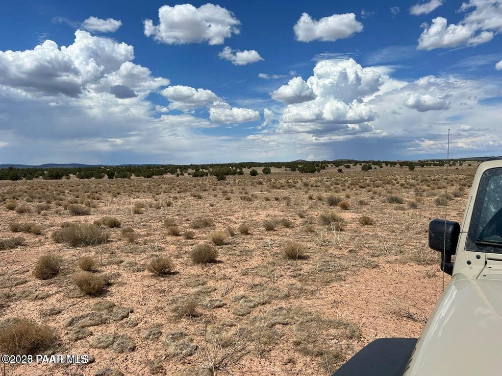 Photo of 410 Blossom Hill Road, Ash Fork, AZ 86320 (MLS # 1078221)