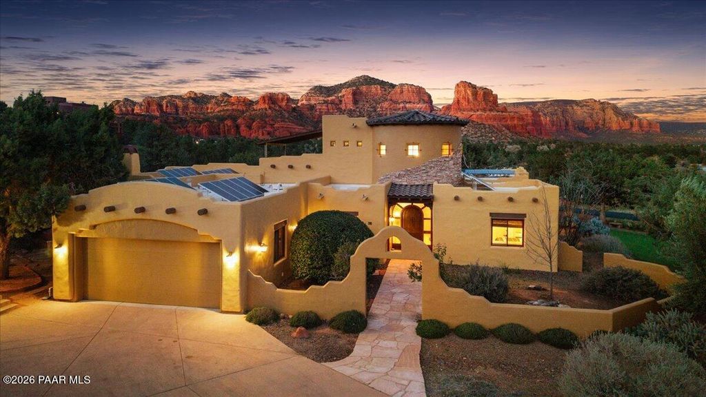 Photo of 70 Via Del Viento, Sedona, AZ 86351 (MLS # 1080391)