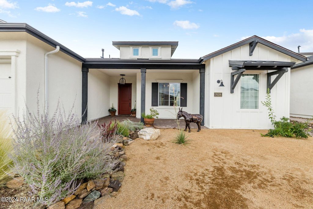 Photo of 7028 Sienna Place, Prescott, AZ 86305 (MLS # 1081185)