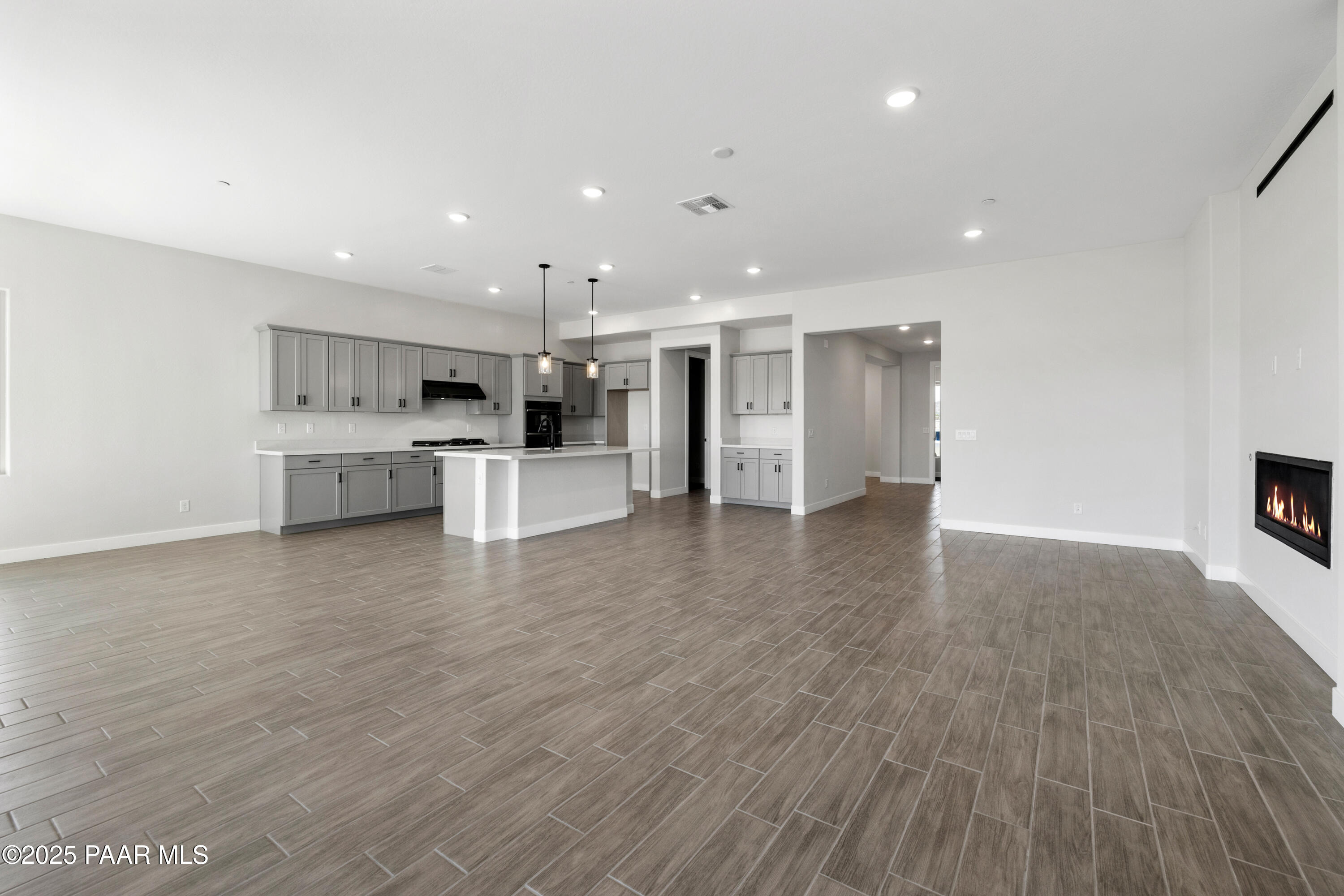 2615 Dillon Boulevard