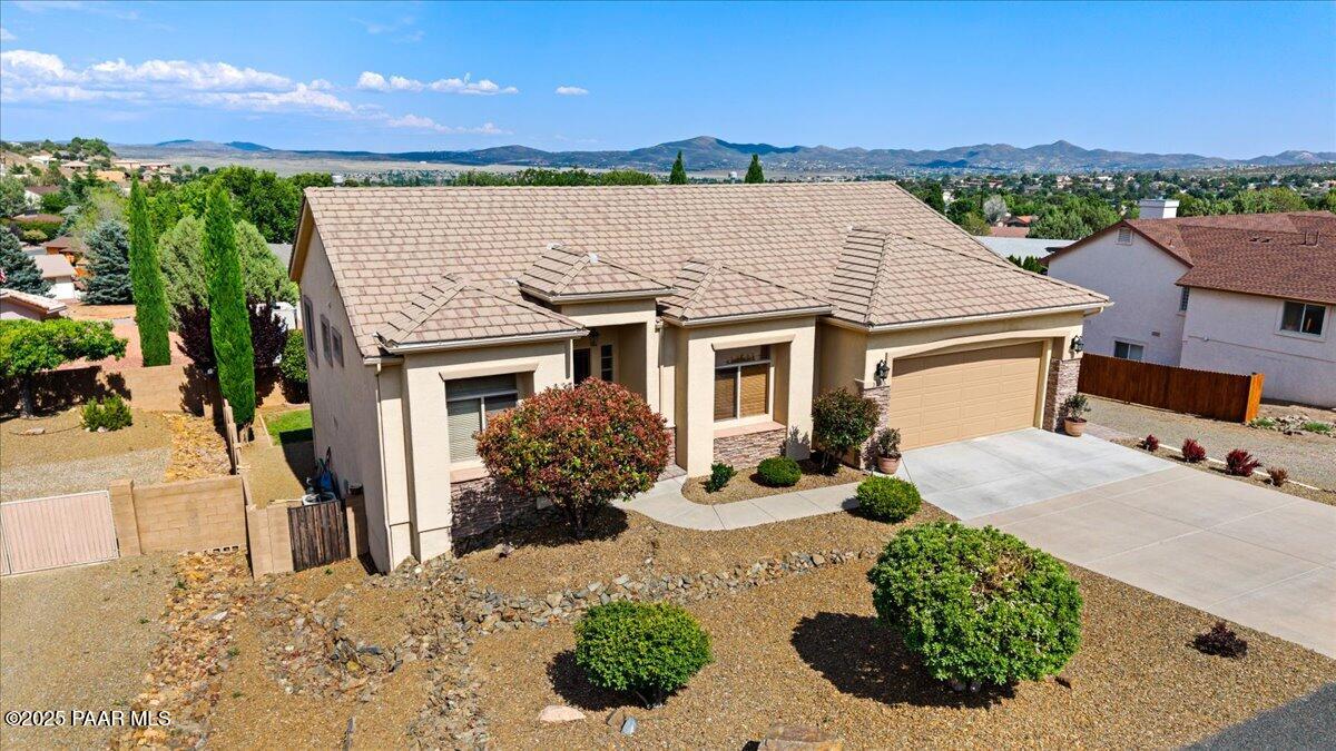 1395 N Rustlers Roost