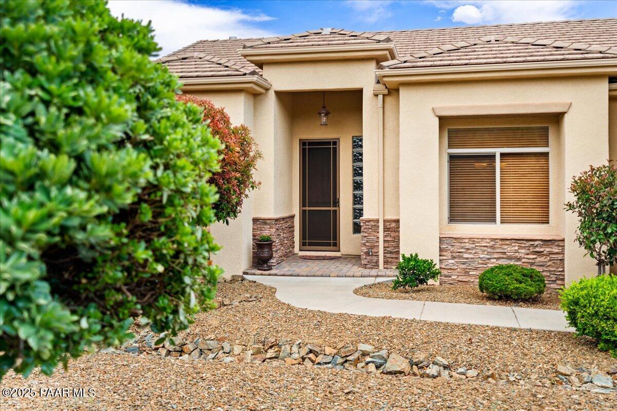 1395 N Rustlers Roost