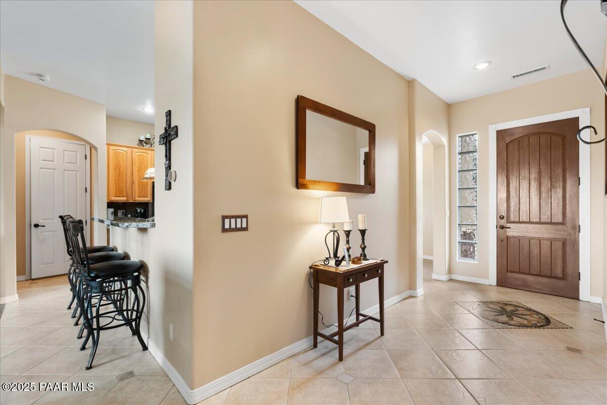 1395 N Rustlers Roost