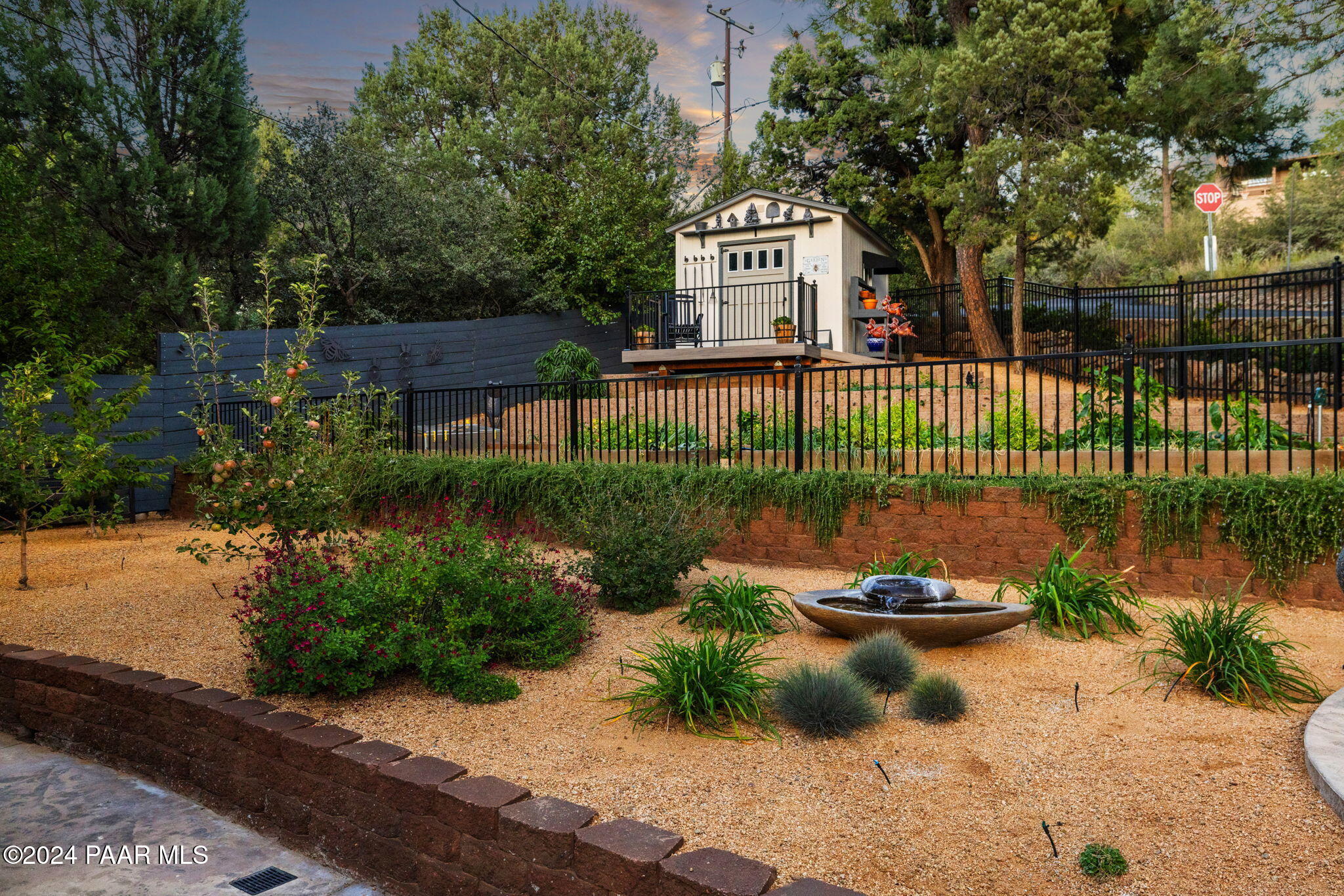 1099 Old Hassayampa Lane