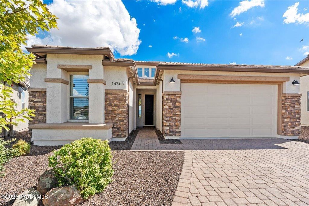 Photo of 1474 N Range View Circle, Prescott Valley, AZ 86314 (MLS # 1079956)