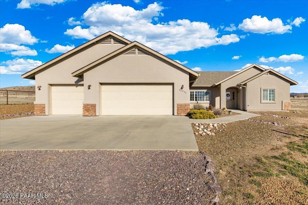 Photo of 11911 N Tevy Trail, Prescott Valley, AZ 86315 (MLS # 1080288)