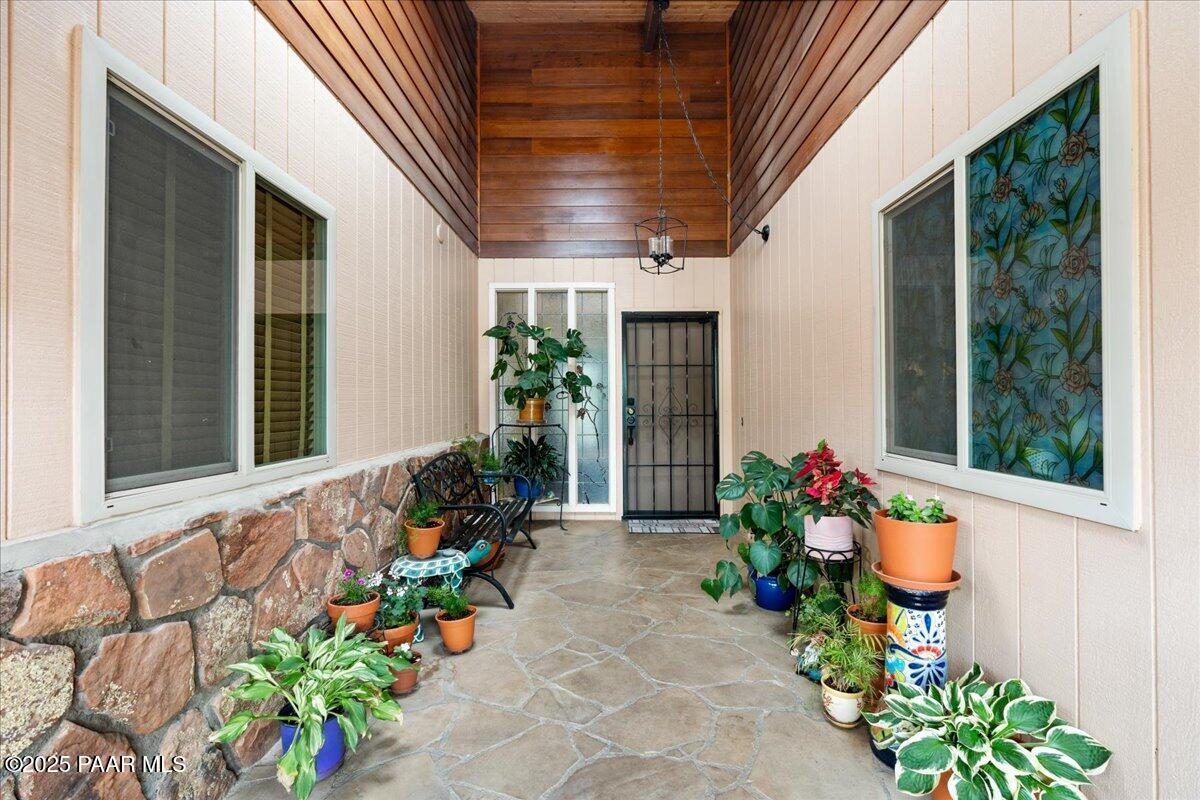 10875 E Manzanita Trail