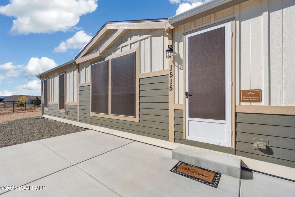 Photo of 1515 Corte Del Sol Place, Chino Valley, AZ 86323 (MLS # 1077035)