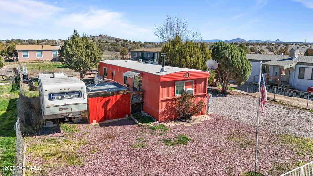 Photo of 25405 N Cedar Drive, Paulden, AZ 86334 (MLS # 1080077)