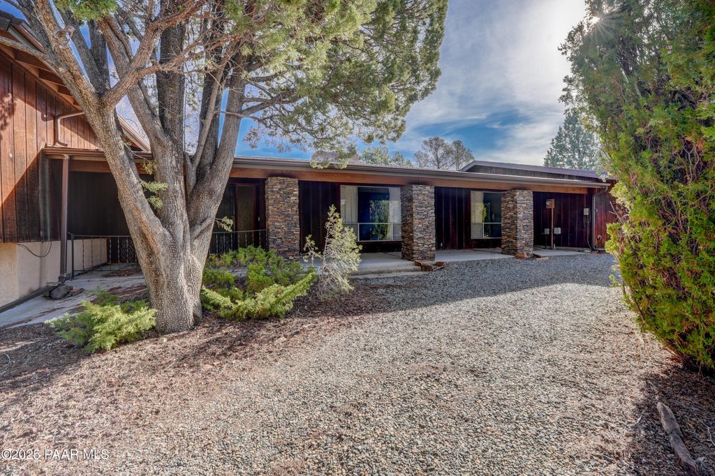 Photo of 1825 Kaycee Lane, Prescott, AZ 86301 (MLS # 1078465)