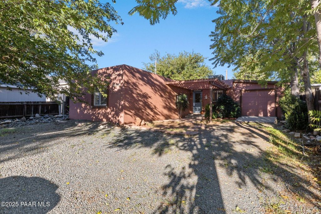 Photo of 9840 S Eighth Street, Mayer, AZ 86333 (MLS # 1076961)